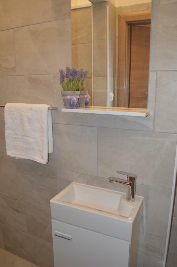 Studios & Apartments Porto Задар Екстериор снимка