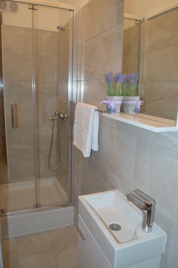 Studios & Apartments Porto Задар Екстериор снимка